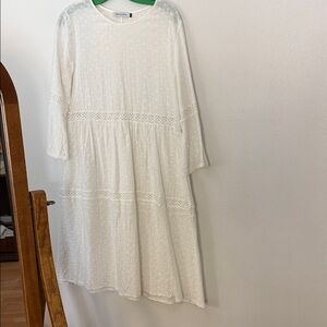 Misslook White Eyelet Tiered Midi Dress